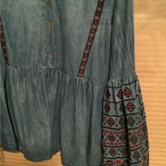 ANGEL & PREMIUM~BLUE JEAN BLOUSE~100% COTTON~SM-M - Picture 3 of 5